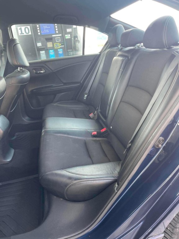 2016 Honda Accord Image 9