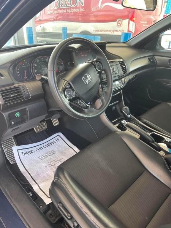 2016 Honda Accord Image 11