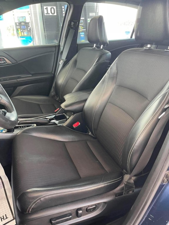 2016 Honda Accord Image 12