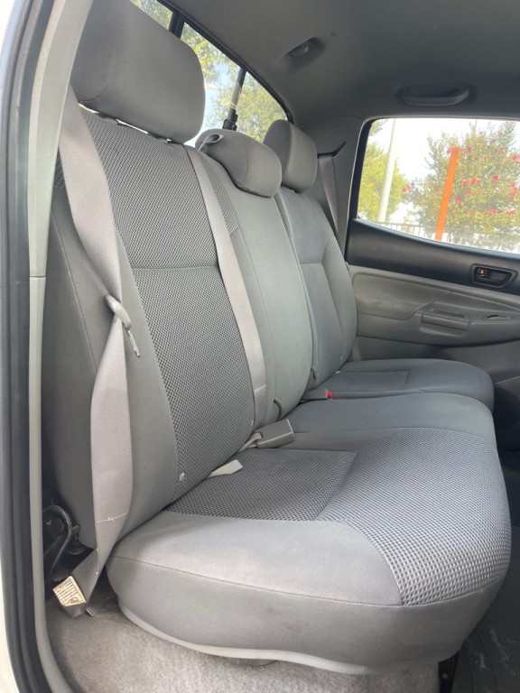 2005 Toyota Tacoma Image 10