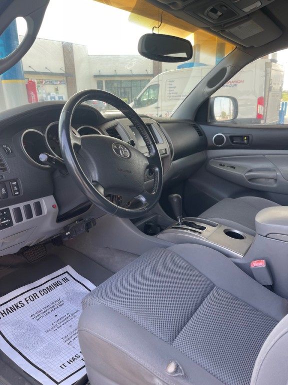 2005 Toyota Tacoma Image 15