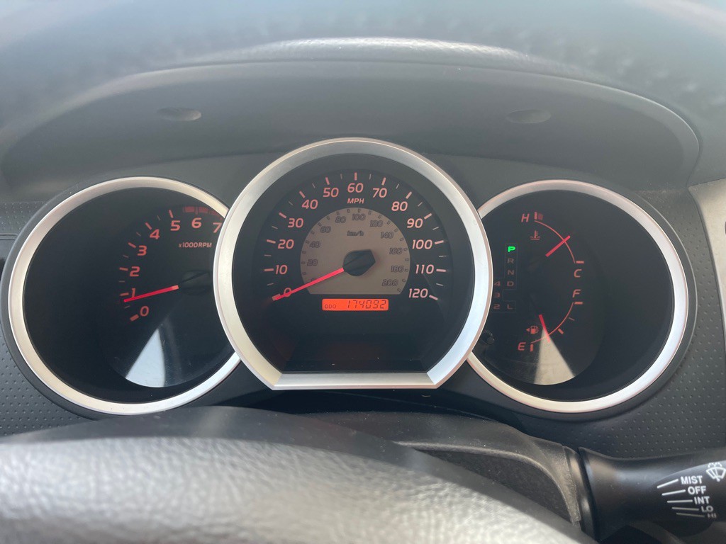 2005 Toyota Tacoma Image 18