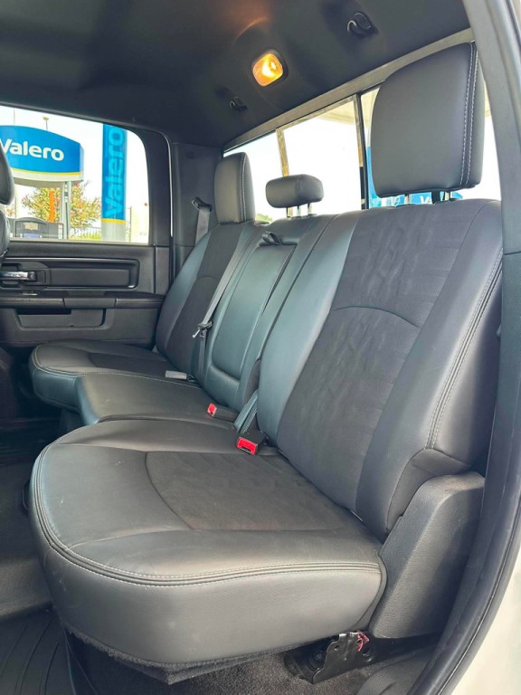 2018 RAM 1500 Image 16