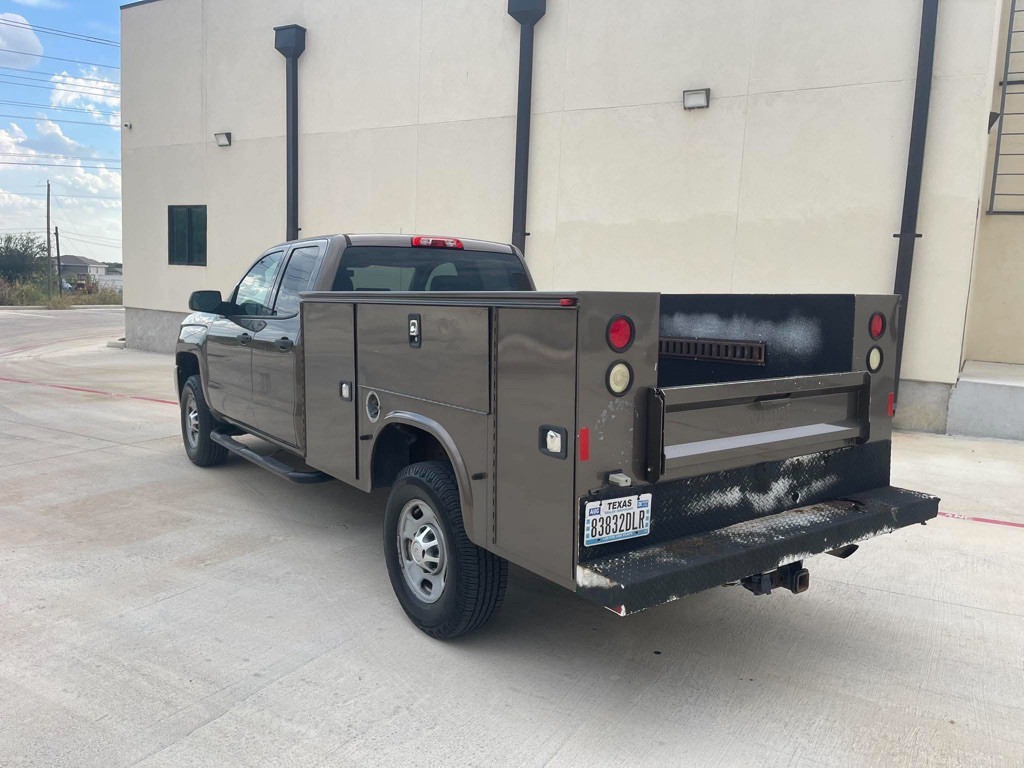 2015 Chevrolet Silverado 1500 Image 2