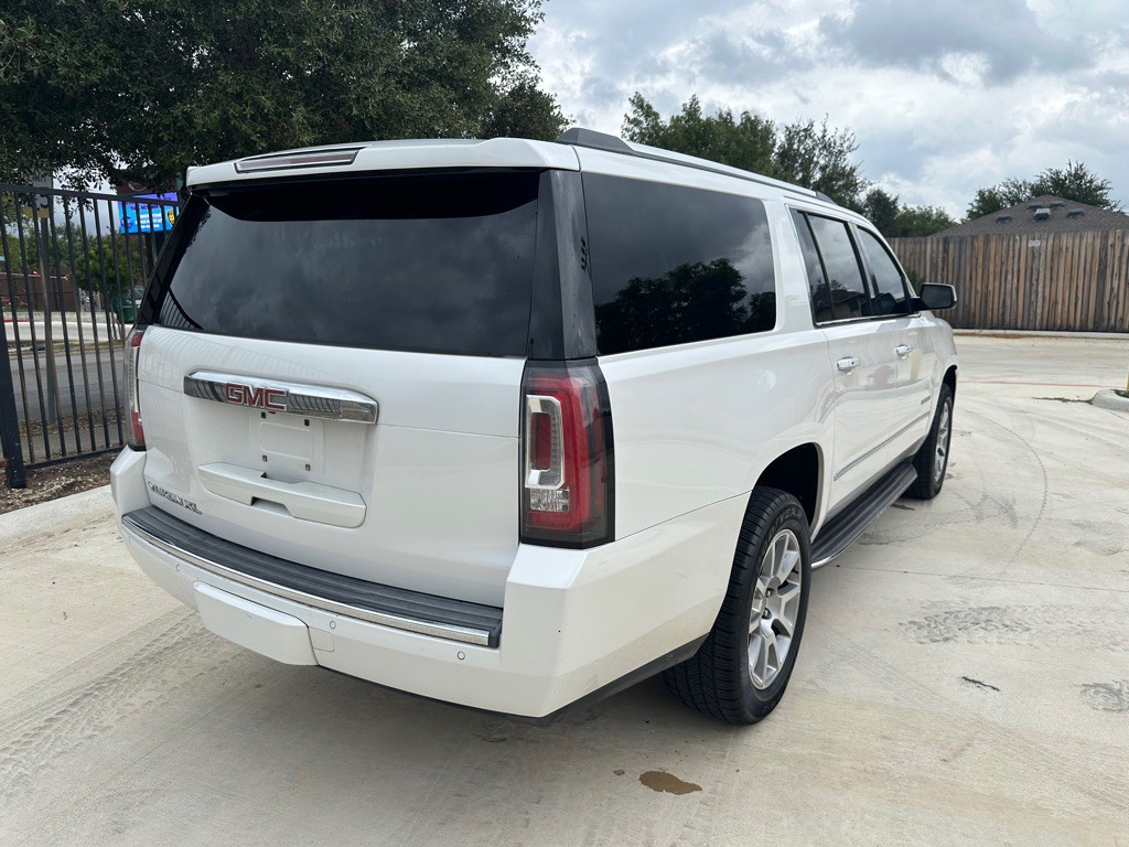 2018 GMC Yukon Image 5