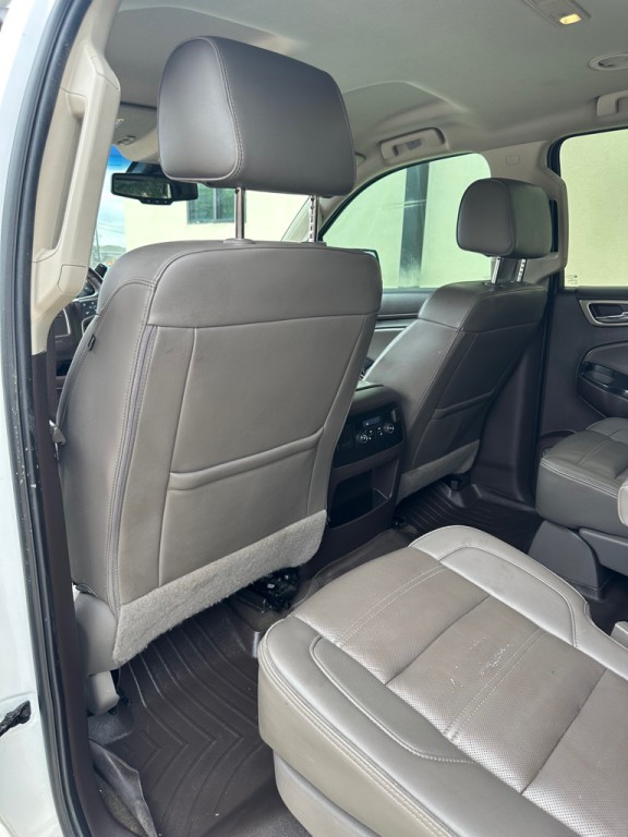 2018 GMC Yukon Image 12