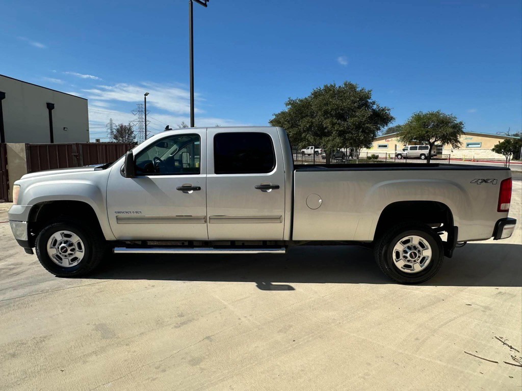 2011 GMC Sierra Image 4