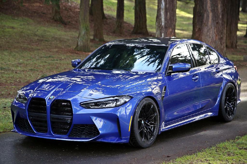 2022 BMW M3 Image 2