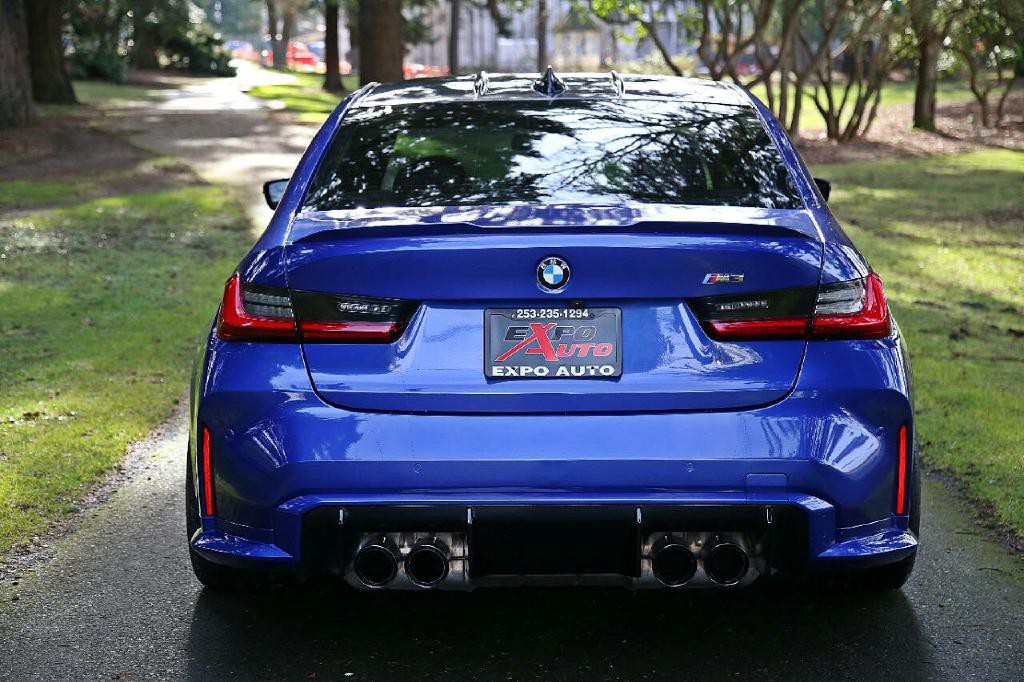 2022 BMW M3 Image 7