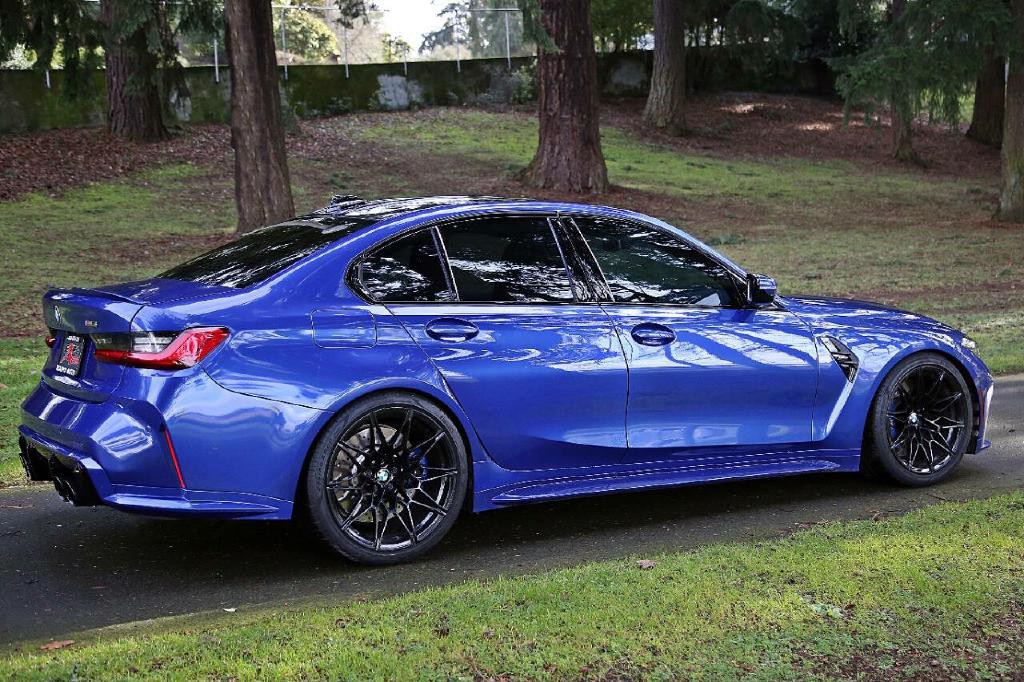 2022 BMW M3 Image 9