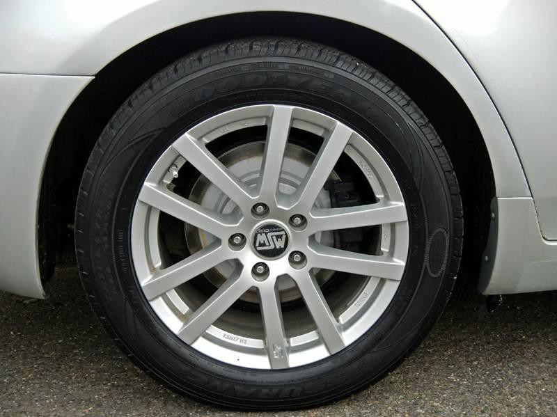 2009 INFINITI G37 Image 13