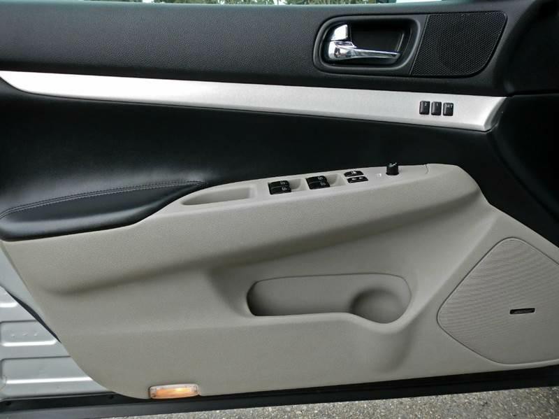 2009 INFINITI G37 Image 20