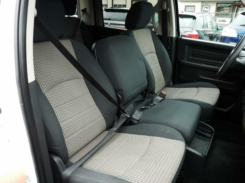 2012 RAM 1500 Image 18
