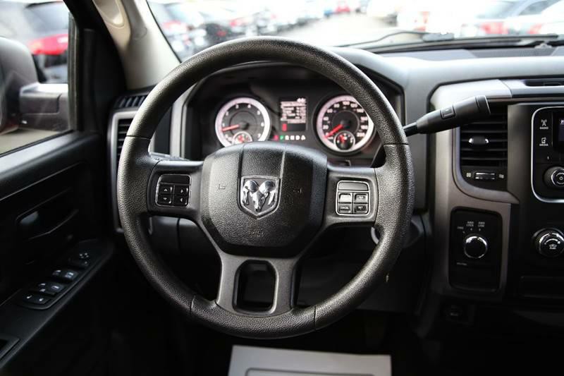 2013 RAM 1500 Image 17