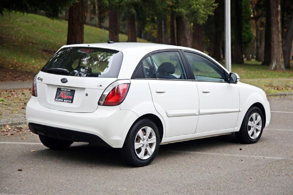 2010 Kia Rio Image 8