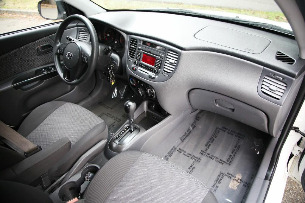 2010 Kia Rio Image 18