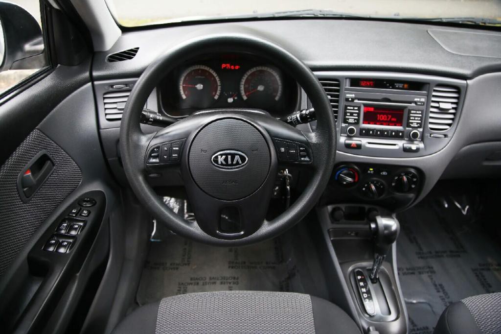 2010 Kia Rio Image 21