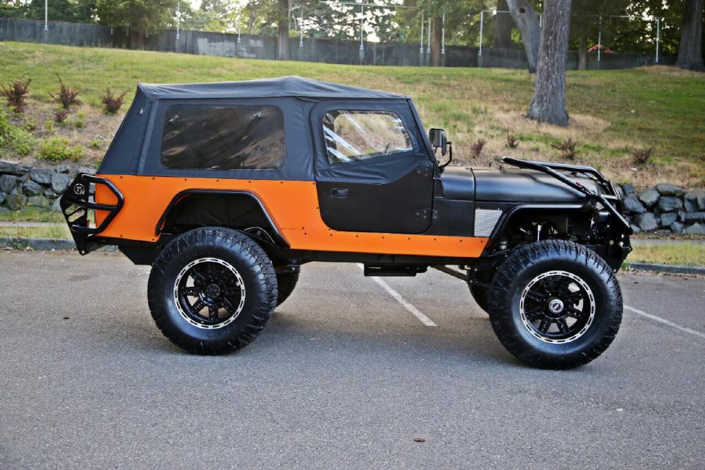 1984 Jeep Scrambler Image 10
