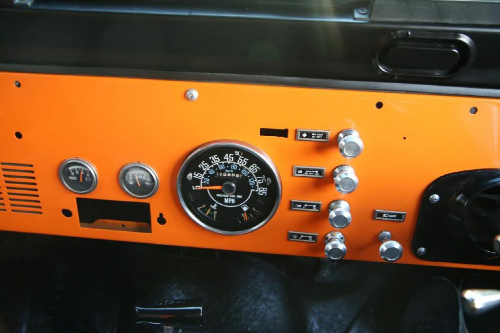 1984 Jeep Scrambler Image 23