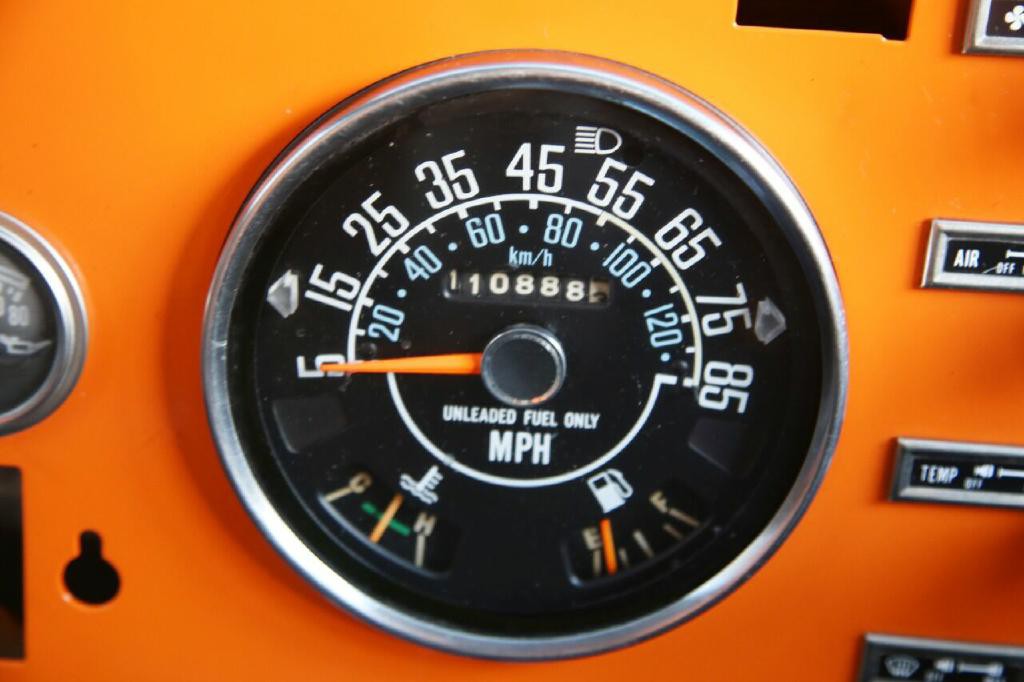 1984 Jeep Scrambler Image 25