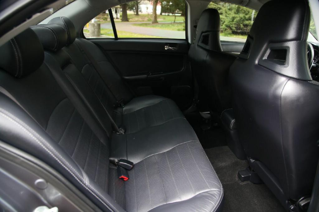 2011 Mitsubishi Lancer Image 16