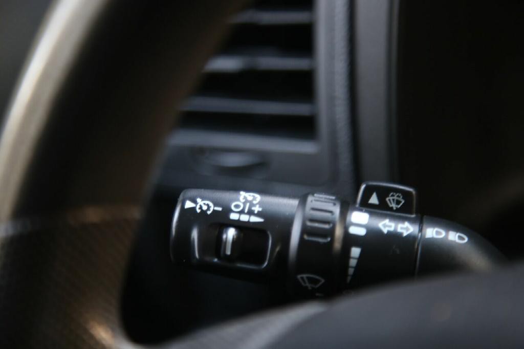 2007 HUMMER H3 Image 27