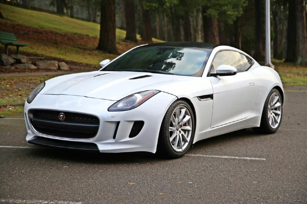 2017 Jaguar F-TYPE Image 2