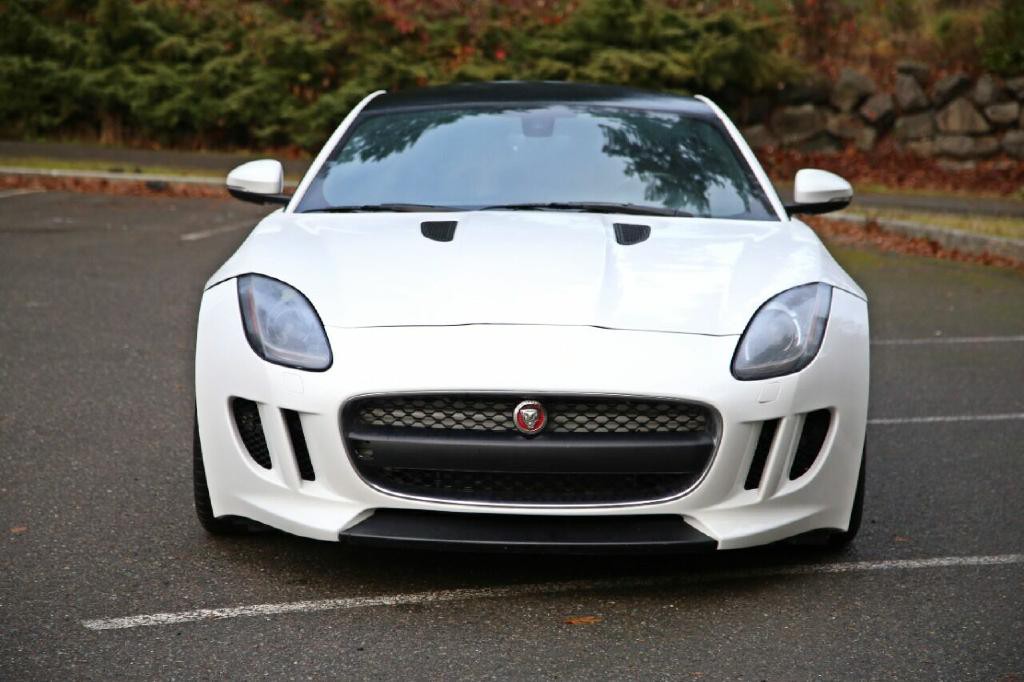 2017 Jaguar F-TYPE Image 13