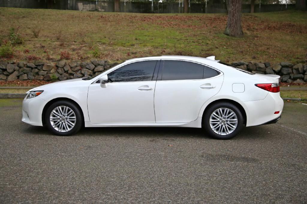 2015 Lexus ES 350 Image 4