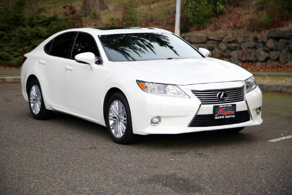 2015 Lexus ES 350 Image 11
