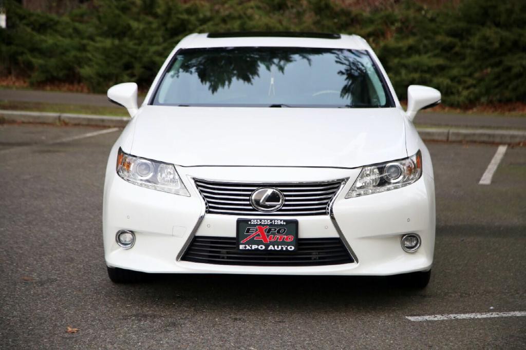 2015 Lexus ES 350 Image 12