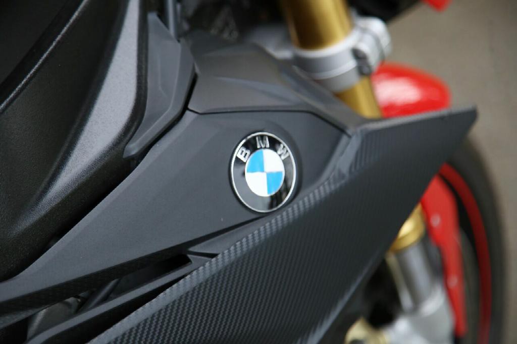 2017 BMW 1 Series Image 16