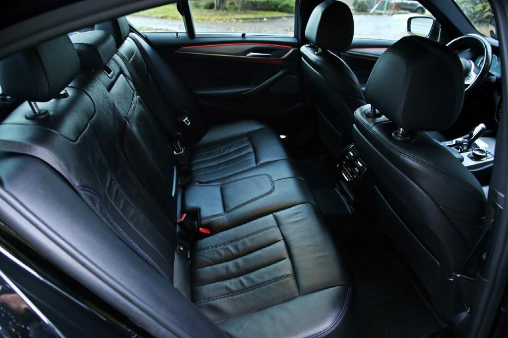 2018 BMW 5 Series Image 15
