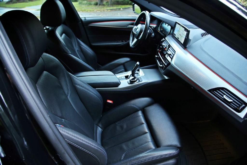2018 BMW 5 Series Image 16