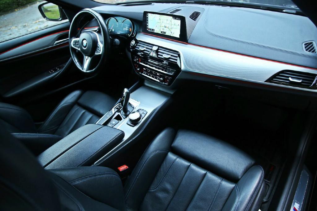 2018 BMW 5 Series Image 17