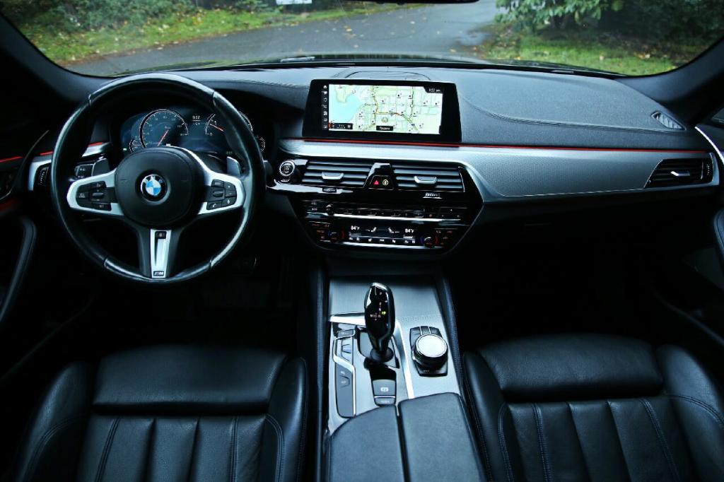 2018 BMW 5 Series Image 19