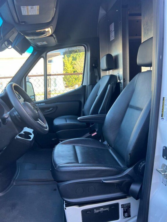 2020 Mercedes-Benz Sprinter Image 14