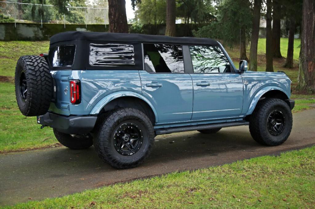 2021 Ford Bronco Image 8
