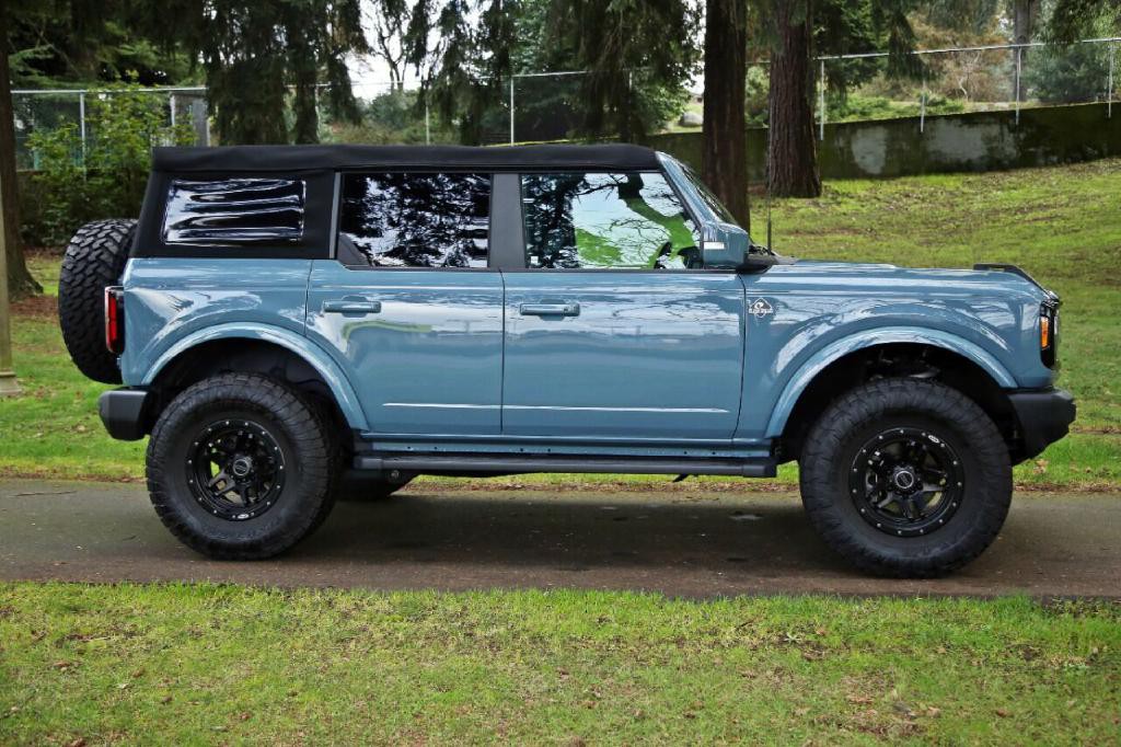 2021 Ford Bronco Image 9