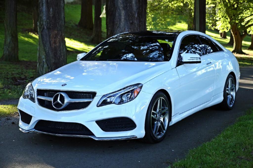 2016 Mercedes-Benz E-Class Image 1