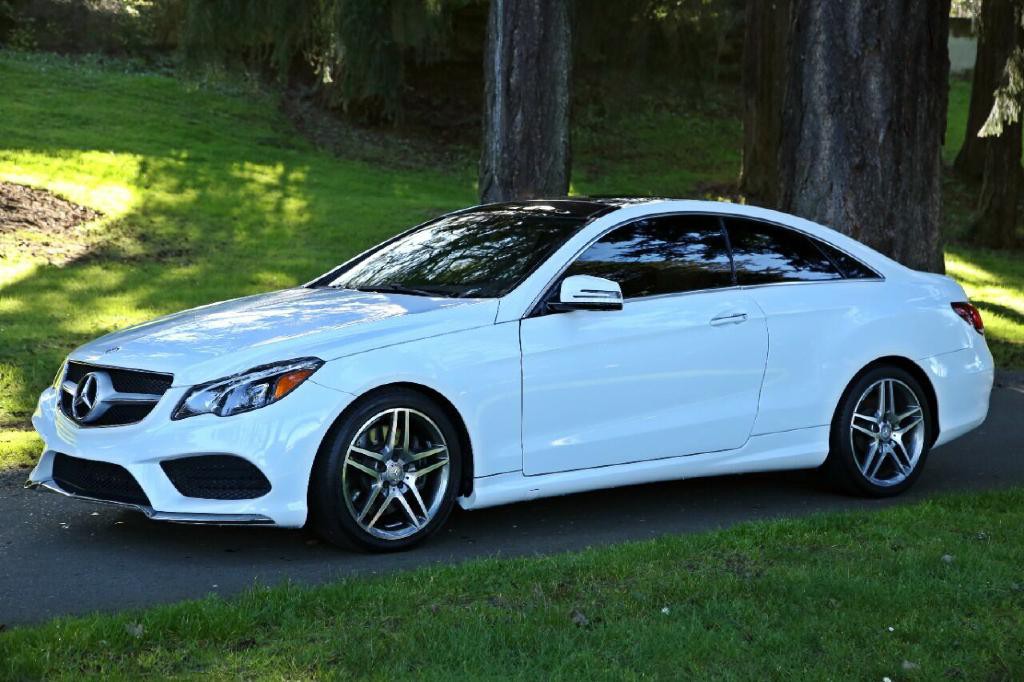 2016 Mercedes-Benz E-Class Image 2