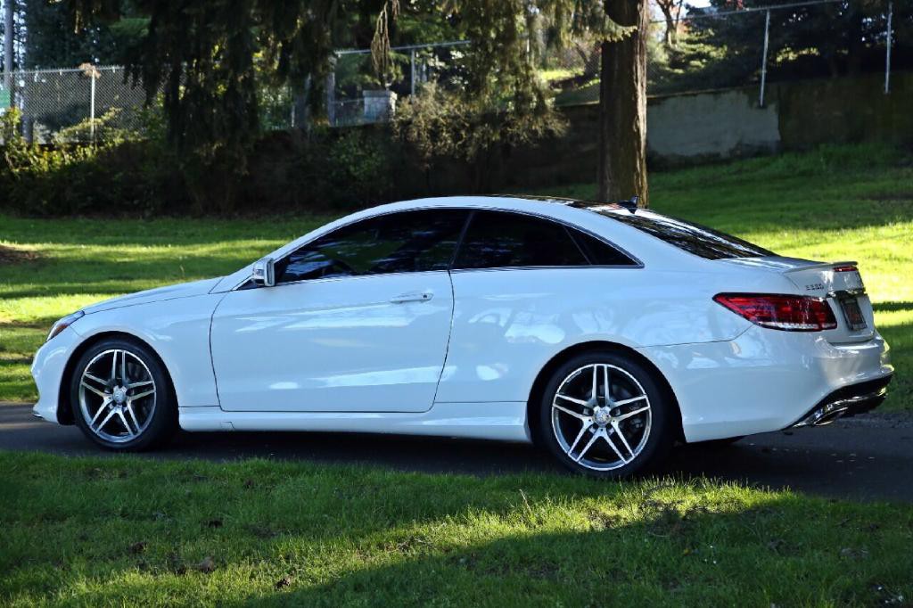 2016 Mercedes-Benz E-Class Image 4