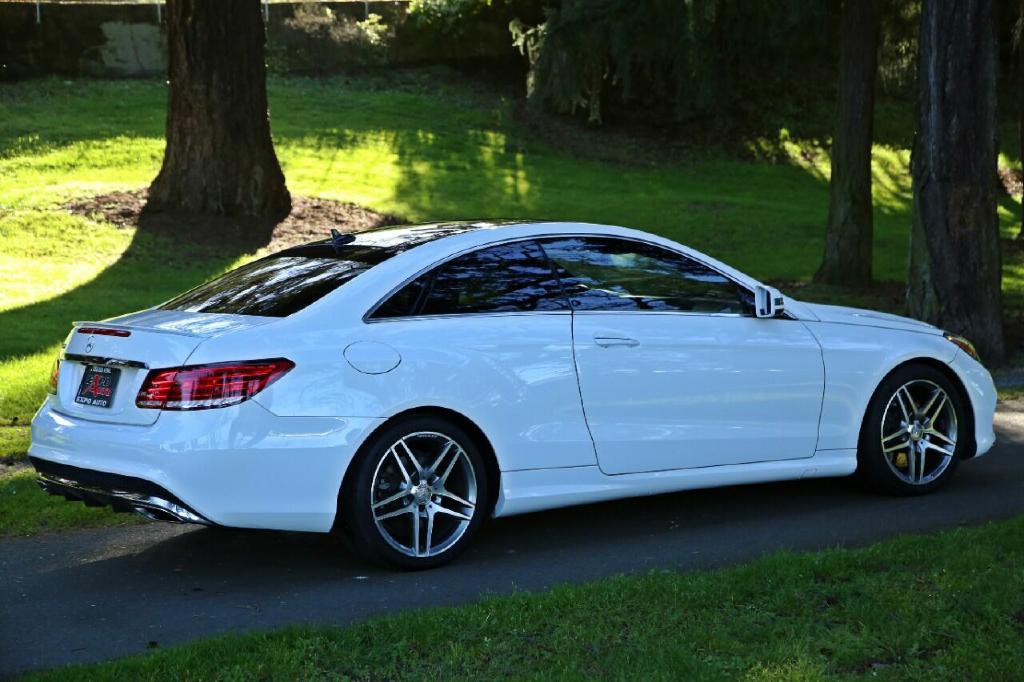 2016 Mercedes-Benz E-Class Image 8