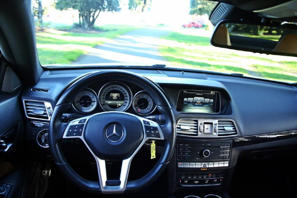 2016 Mercedes-Benz E-Class Image 19