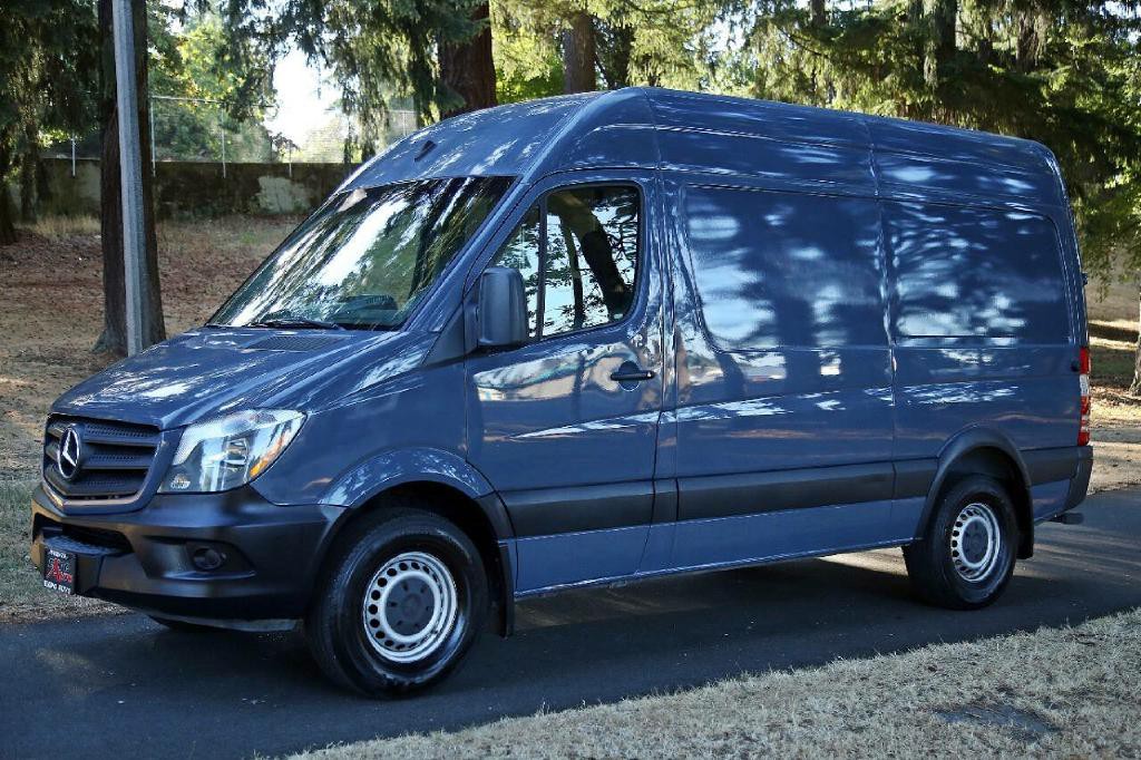 2018 Mercedes-Benz Sprinter Image 2