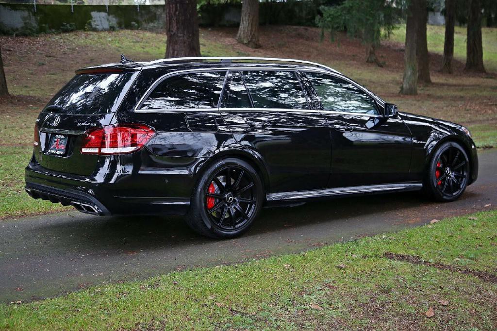 2014 Mercedes-Benz E-Class Image 9