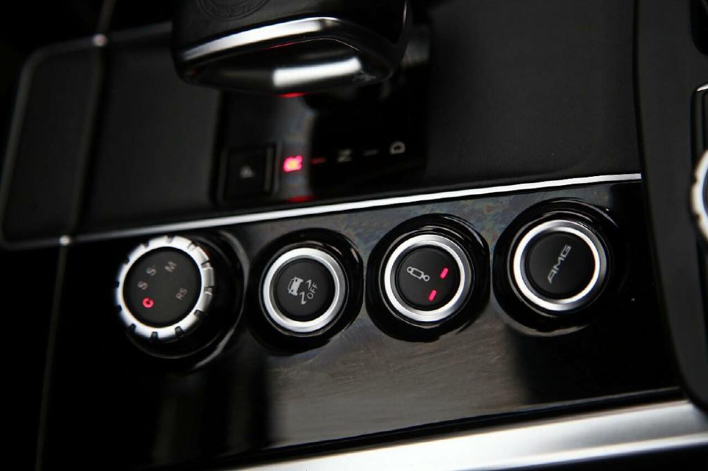 2014 Mercedes-Benz E-Class Image 26