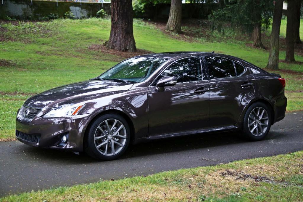 2012 Lexus IS 250 Image 2