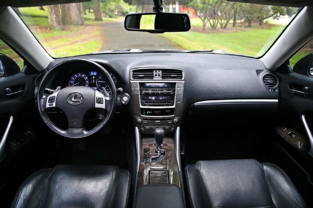 2012 Lexus IS 250 Image 18