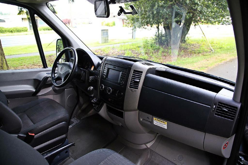 2018 Mercedes-Benz Sprinter Image 17
